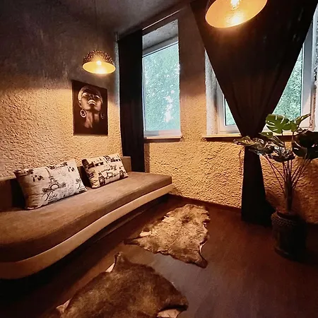 Apartment Dreams *